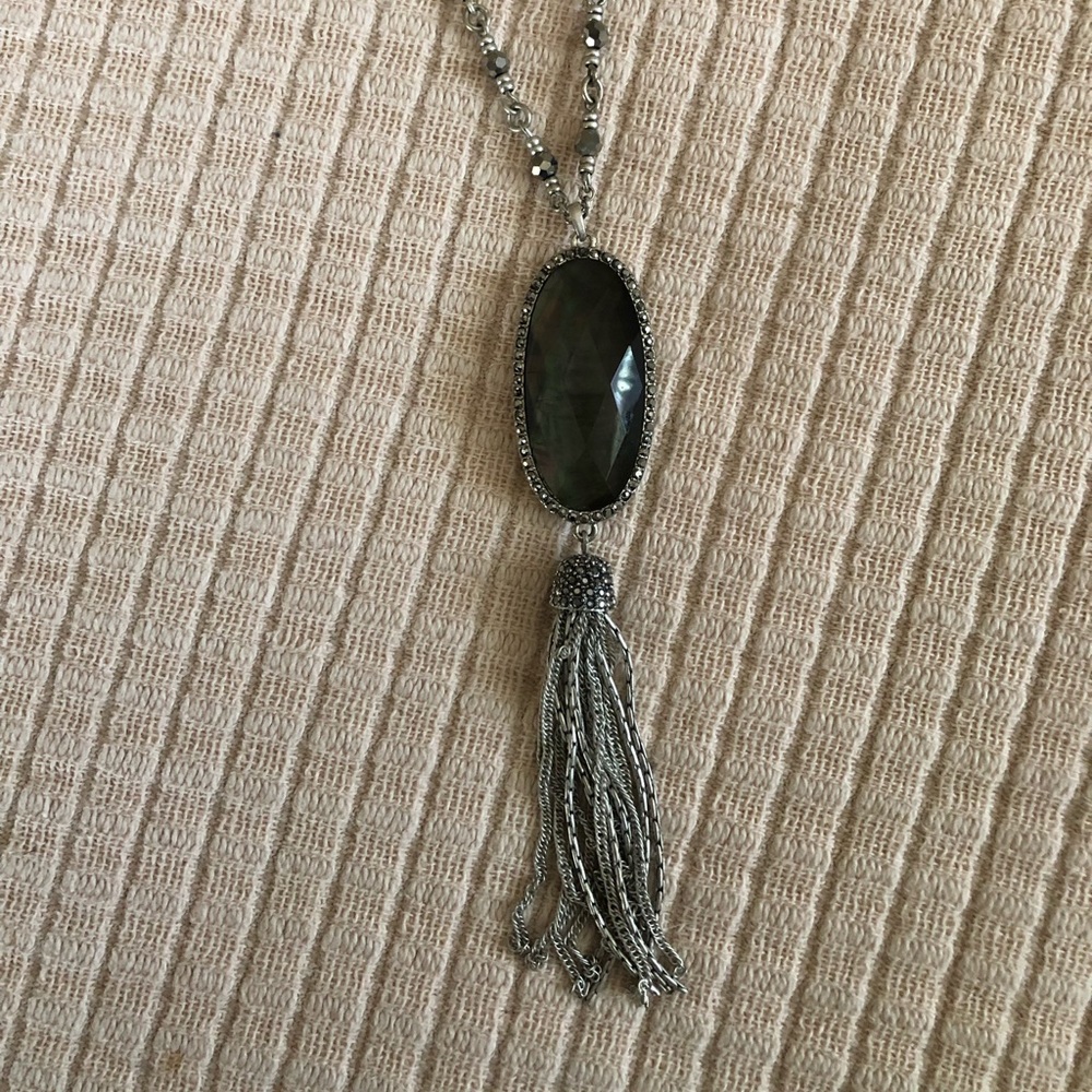🎉SALE!!🎉 Lucky Brand Reversible Silver Tone Long Stone Look Necklace